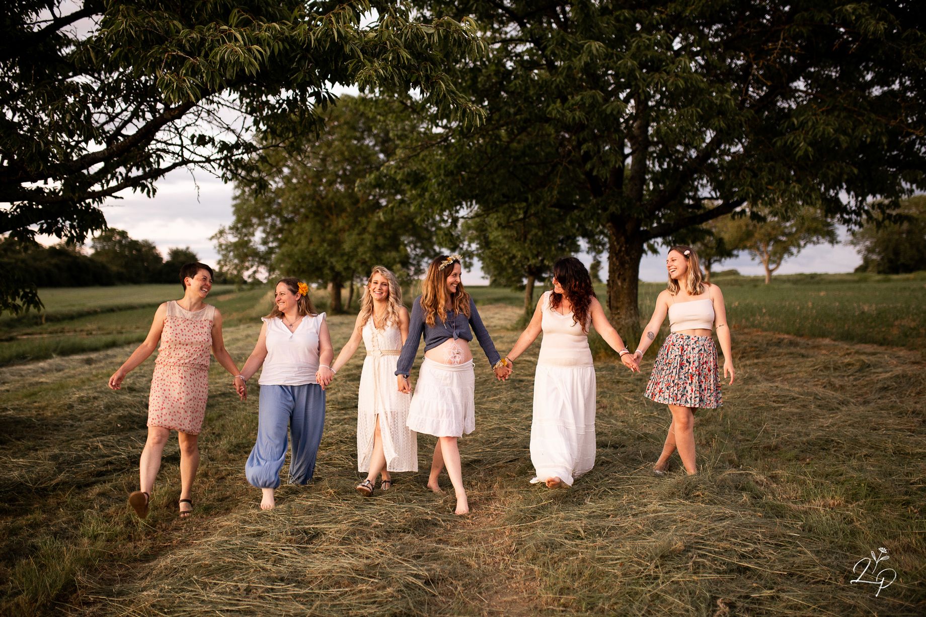 LaurianePujo_Photographe des familles et des gens qui s'aiment - photo d'un couple pour un faire-part de mariage